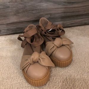 Lace up Fenty Puma Shoes